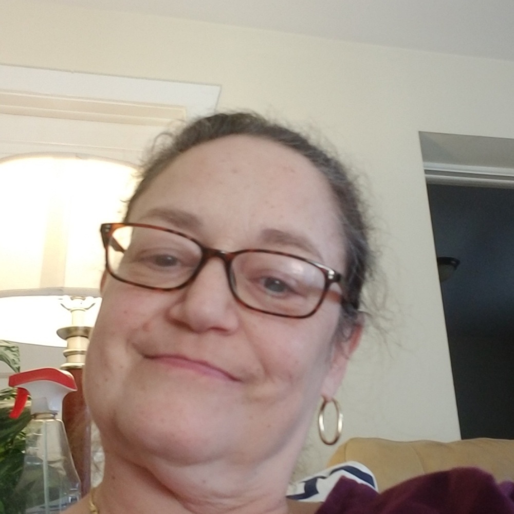 Meet your Posher, Debra